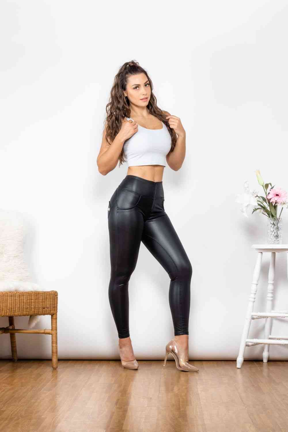 Sandy D Leggings